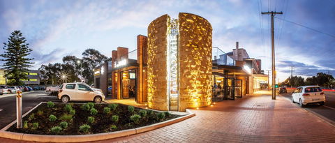 Woodville Hotel - Accommodation Brunswick Heads 1