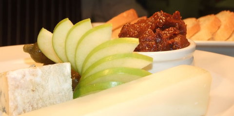 Piaf Bar & Bistro - Accommodation Brunswick Heads 1