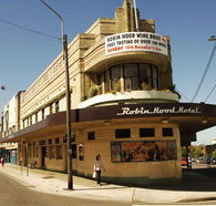 Robin Hood Hotel - Accommodation Brunswick Heads