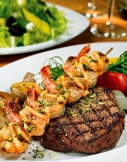 Milano's Hotel - Accommodation Brunswick Heads 1