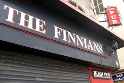 Finnian's Irish Tavern - Accommodation Brunswick Heads 3