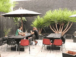 Glasshouse Hotel - Accommodation Brunswick Heads 3