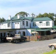 Robin Hood Hotel - Accommodation Brunswick Heads