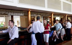 Cairns International Lobby Bar - Accommodation Brunswick Heads 0