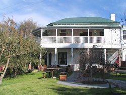 Robin Hood Hotel - Accommodation Brunswick Heads 2