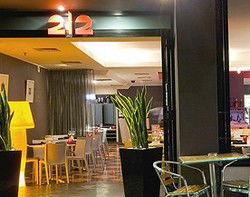 212 Restaurant And Cocktail Bar - Accommodation Brunswick Heads 2