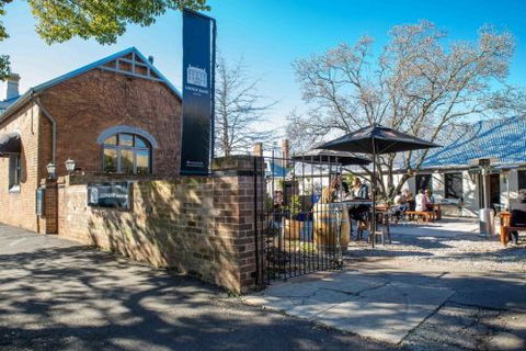 Union Bank Wine Bar - Accommodation Brunswick Heads 7
