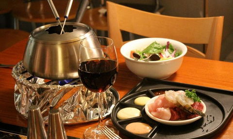 CJ's French Fondue Restaurant - Accommodation Brunswick Heads 1