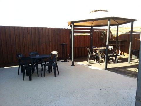 Casablanca Lounge - Accommodation Brunswick Heads 3
