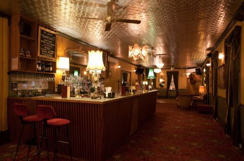 Back Bar Cocktail Lounge & Function Venue - Accommodation Brunswick Heads 1