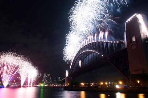 Sydney Harbour New Year’s Eve Fireworks Dinner Cruises - Accommodation Brunswick Heads 1