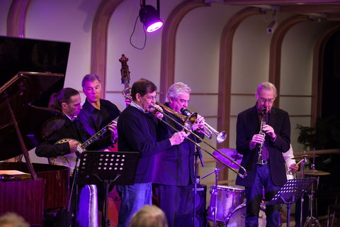 Devonport Jazz - Accommodation Brunswick Heads 1
