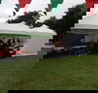 Macclesfield Strawberry Fete - Accommodation Brunswick Heads