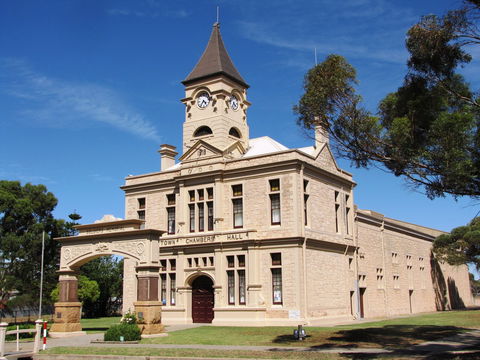 Old Style/New Vogue Dance Practice/Lessons - Accommodation Brunswick Heads 2