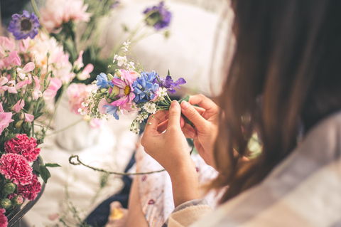 Summer Flower Crown Workshop - Accommodation Brunswick Heads 0