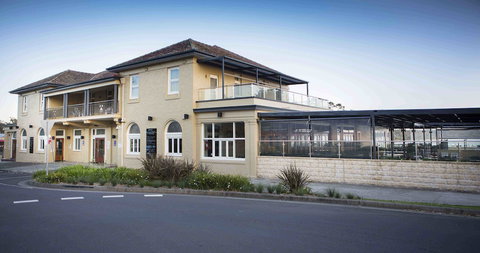 The Huskisson - Accommodation Brunswick Heads 1