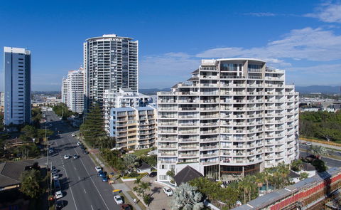 Broadbeach Savannah Hotel & Resort - Accommodation Brunswick Heads 5