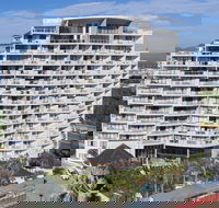 Broadbeach Savannah Hotel  Resort - Accommodation Brunswick Heads