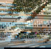 The Port Lincoln Hotel - Accommodation Brunswick Heads