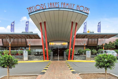 Quality Hotel Taylors Lakes - Accommodation Brunswick Heads 3