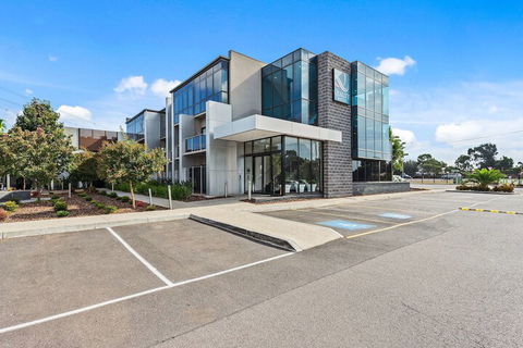 Quality Hotel Taylors Lakes - Accommodation Brunswick Heads 7