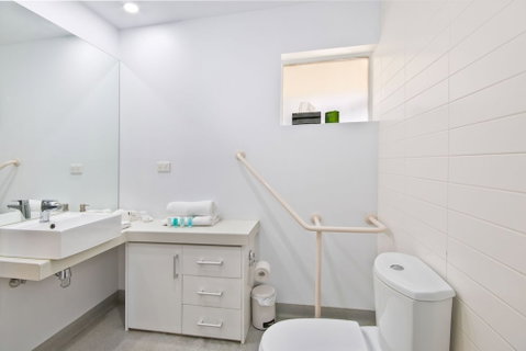 Lorne Bay View Motel - Accommodation Brunswick Heads 1