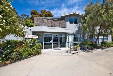 Lorne Bay View Motel - Accommodation Brunswick Heads 0