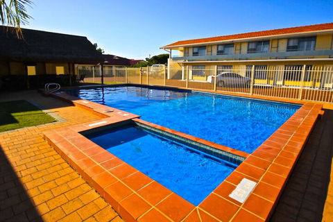 Bunbury Apartment Motel - Accommodation Brunswick Heads 4
