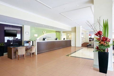 Holiday Inn Darling Harbour, An IHG Hotel - Accommodation Brunswick Heads 6