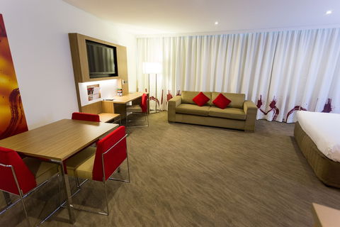 Novotel Sydney West HQ Hotel - Accommodation Brunswick Heads 4