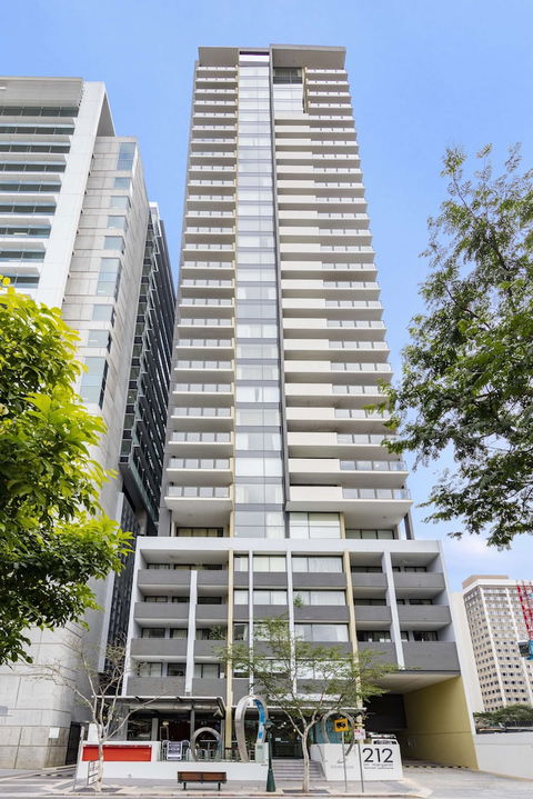 Oaks Brisbane On Margaret Suites - Accommodation Brunswick Heads 0