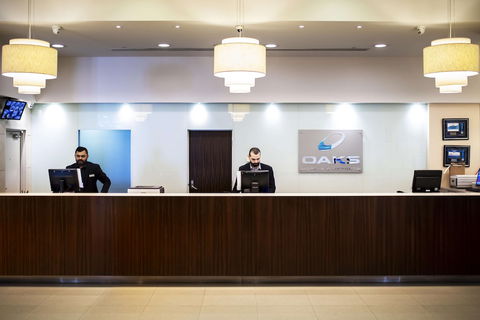Oaks Glenelg Plaza Pier Suites - Accommodation Brunswick Heads 4