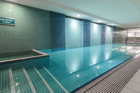 Oaks Glenelg Plaza Pier Suites - Accommodation Brunswick Heads 1