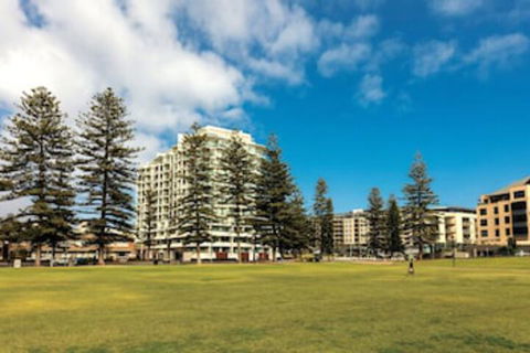 Oaks Glenelg Liberty Suites - Accommodation Brunswick Heads 0