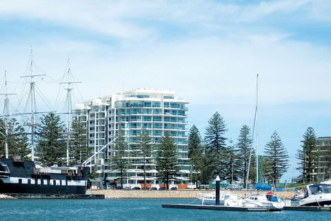 Oaks Glenelg Liberty Suites - Accommodation Brunswick Heads 2