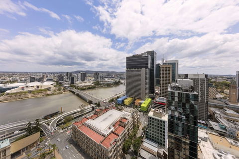 Oaks Brisbane Casino Tower Suites - Accommodation Brunswick Heads 3