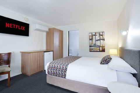 Tudor Motor Inn Warrnambool - Accommodation Brunswick Heads 5