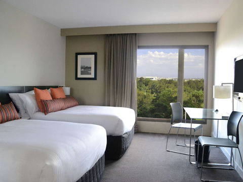 Novotel Sydney International Airport Hotel - Accommodation Brunswick Heads 4