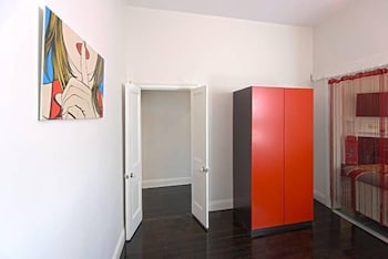 REdTRO House South Yarra - Accommodation Brunswick Heads 2