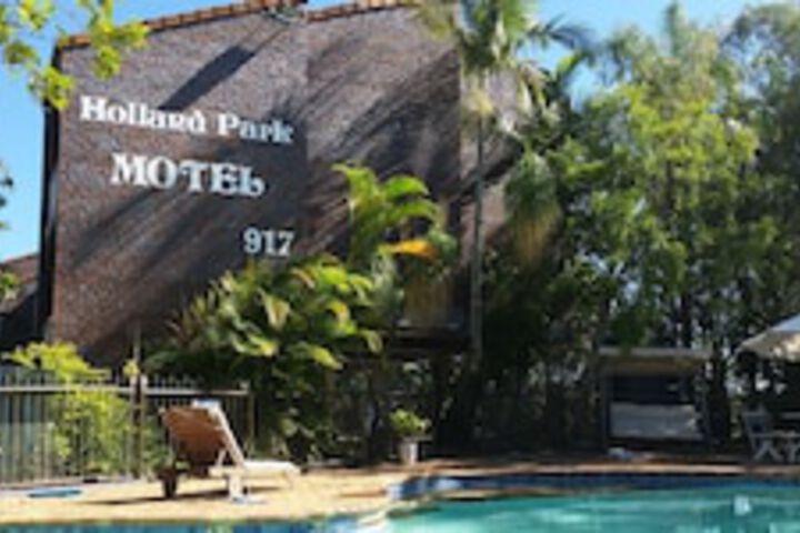 Holland Park QLD Accommodation Brunswick Heads