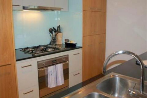 Docklands Prestige Apartments - Accommodation Brunswick Heads 4