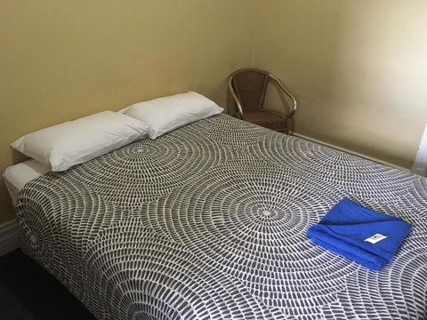 Royal Exchange - Accommodation Brunswick Heads 3