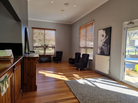 Tumbarumba Motel & Elms Restaurant - Accommodation Brunswick Heads 6