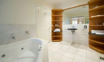 Daylesford VIC Accommodation Brunswick Heads