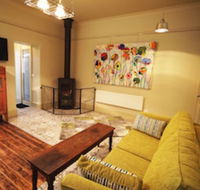 Latrobe Art Apartments - Accommodation Brunswick Heads