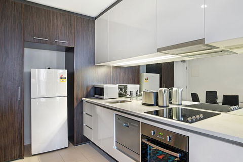 IFSuites (IFSTAYS) Upper West Side Apartment - Accommodation Brunswick Heads 5