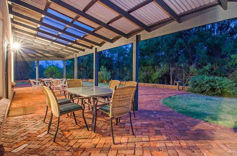 Yallingup Pet Friendly Bush Retreat - Accommodation Brunswick Heads 2