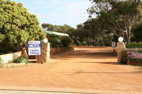 Hopetoun Motel & Chalet Village - Accommodation Brunswick Heads 5