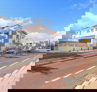 Rose Hotel Clarkson - Accommodation Brunswick Heads