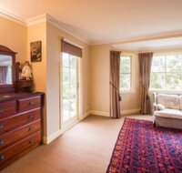 Wattle Grove Homestead Bed  Breakfast